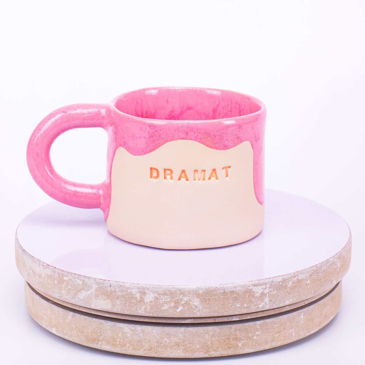 kubek dramat