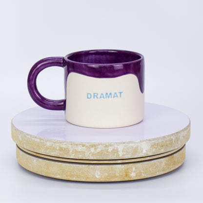kubek dramat